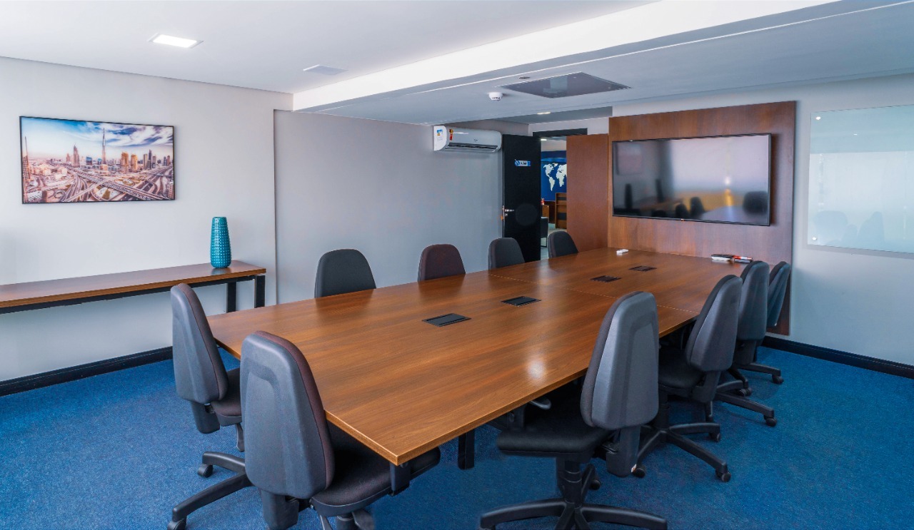 Sala de Reunião profissional do Vista Offices Coworking em Brasília